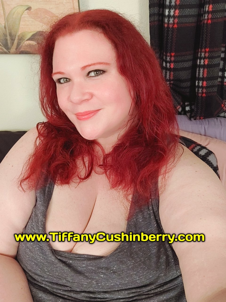 Have you missed your fat girlfriend? I'm here for you baby, rolls and new pounds! Lets have fun!

LIVE