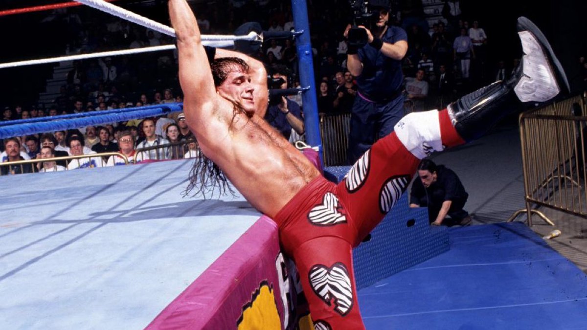 WWENotWWE1's tweet image. An #IronMan at his finest, relive @AHumbledIcon entering at No. 1 and winning the whole thing in the 1995 #RoyalRumble Match! ms.spr.ly/6014psR6G