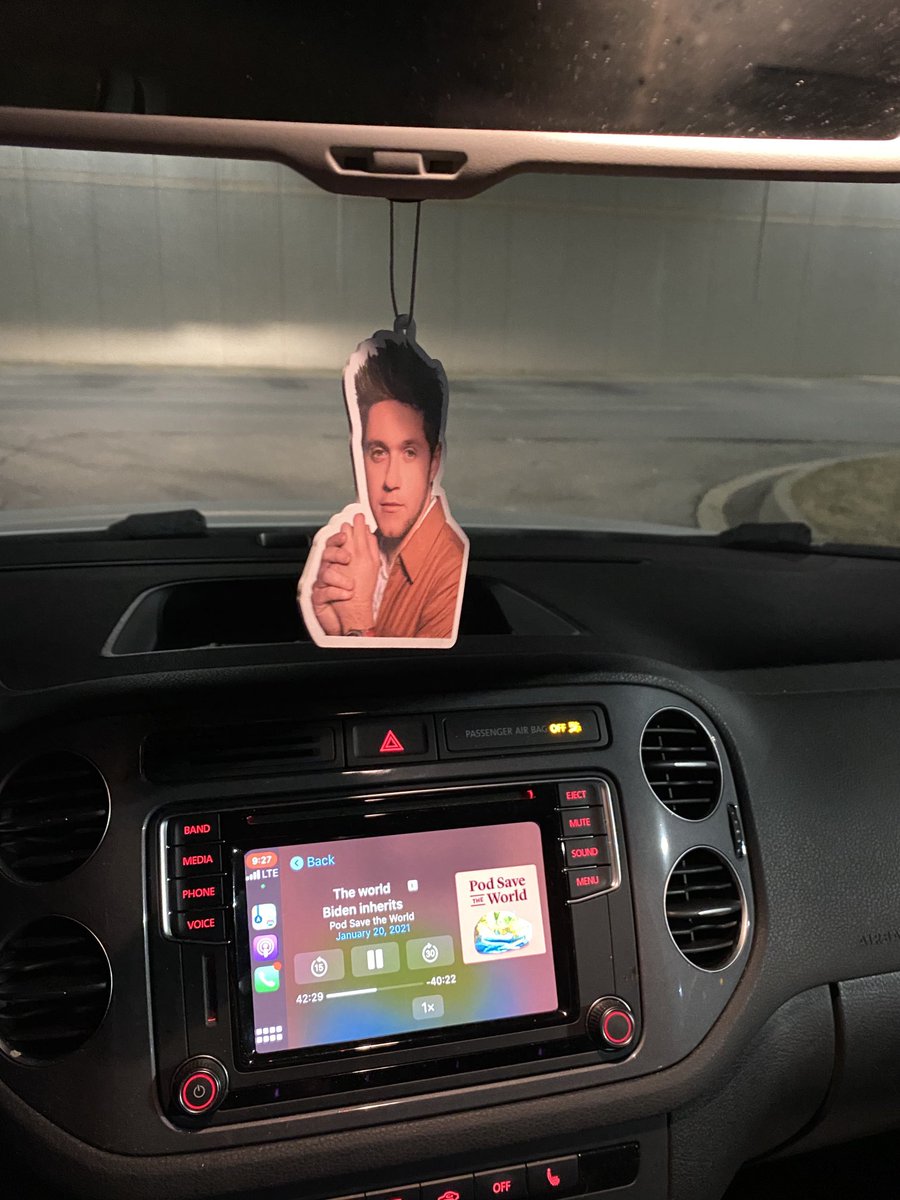 _bryanwithay's tweet photo. My team gives me the greatest gifts. They just get me. https://t.co/2y5wOiIQqk