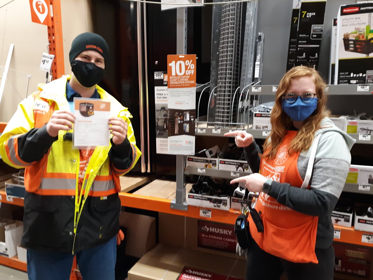 HDMike (@hdmike2) on Twitter photo There's Chris from the lot recieving a Homer for taking great care of our customers here at the Beast #4002 <a href="/DepotLuke07/">Luke Pfaendler</a> <a href="/Greg_HD4002/">Greg Reding</a> <a href="/KenNorrisTHD/">Ken Norris</a> <a href="/Daniell82423098/">Danielle</a> <a href="/FroehlerRalph/">Ralph Froehler</a> <a href="/Kindal_Z/">Kindal</a> There's Chris from the lot recieving a Homer for taking great care of our customers here at the Beast #4002 <a href="/DepotLuke07/">Luke Pfaendler</a> <a href="/Greg_HD4002/">Greg Reding</a> <a href="/KenNorrisTHD/">Ken Norris</a> <a href="/Daniell82423098/">Danielle</a> <a href="/FroehlerRalph/">Ralph Froehler</a> <a href="/Kindal_Z/">Kindal</a>