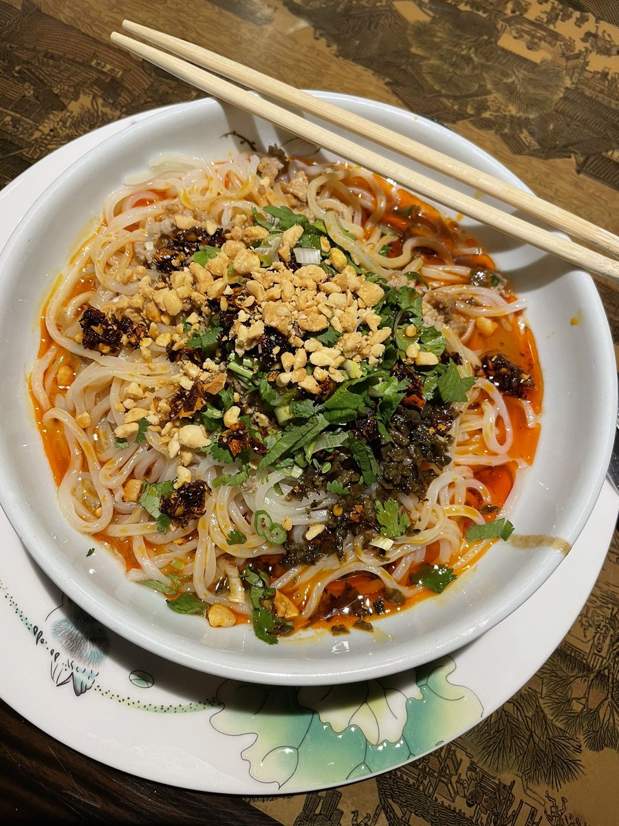 eatinglasvegas's tweet photo. 27) After porking our way thru the Deep South for a week, we return to #LasVegas and head straight to Asian: specifically our best Chinese restaurant. #ChinaMama chopsticks ๐ฅข ๐ #cuminlamb #dandannoodles https://t.co/OWQ6oODpyA