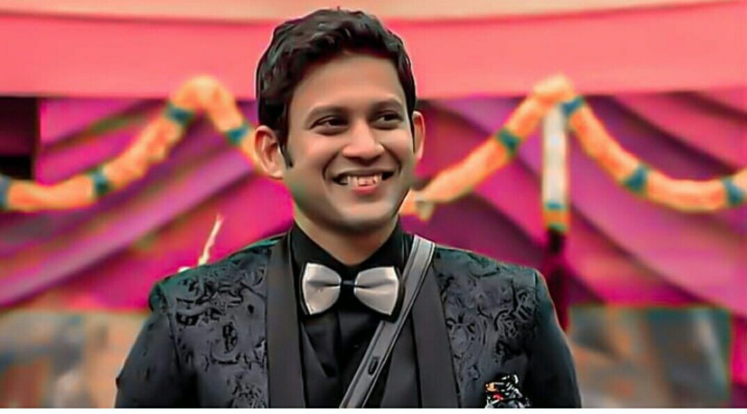 som_sekar's tweet photo. So cute Da #Som mey ..

Namaku pedichavanga ellam honesty ya irukaanga  and among them neeium oruvan somey 😍😍

#somshekar https://t.co/n3sdNrAyUw
