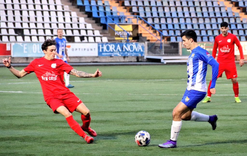 ☀️ Bon diumenge, unionistes! Ahir no us vam poder brindar la victòria davant la Grama (0-0), però seguim allargant la ratxa de partits sense perdre, 7️⃣

🔜 I ja pensant en el proper compromís, al camp de la <a href="/uesantandreu/">Unió Esportiva Sant Andreu</a>, 2n provisional, aquest 𝐝𝐢𝐦𝐞𝐜𝐫𝐞𝐬 (19 h/<a href="/btvesports/">btv esports</a>)