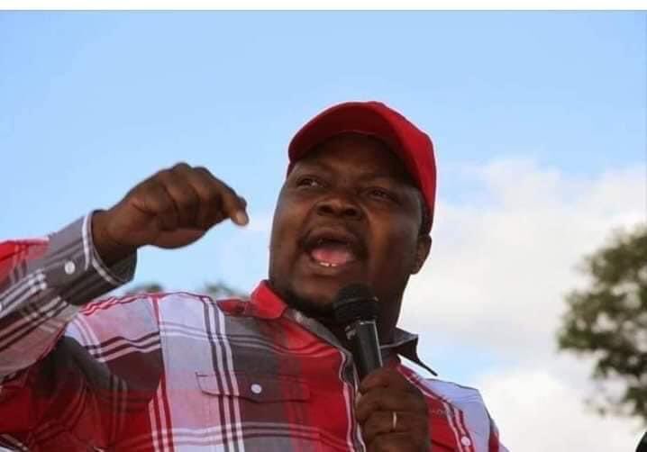 My Sunday Prayer:
Mukoma Wiwa ⁦<a href="/JobSikhala1/">HON Job Wiwa Sikhala</a>⁩ , the People’s Mp and Deputy National Chairperson of the biggest and genuine political party in Zimbabwe <a href="/mdczimbabwe/">Who voted for you☝️</a> . God to protect and strengthen you. The people’s victory is coming soon. You will never walk alone.