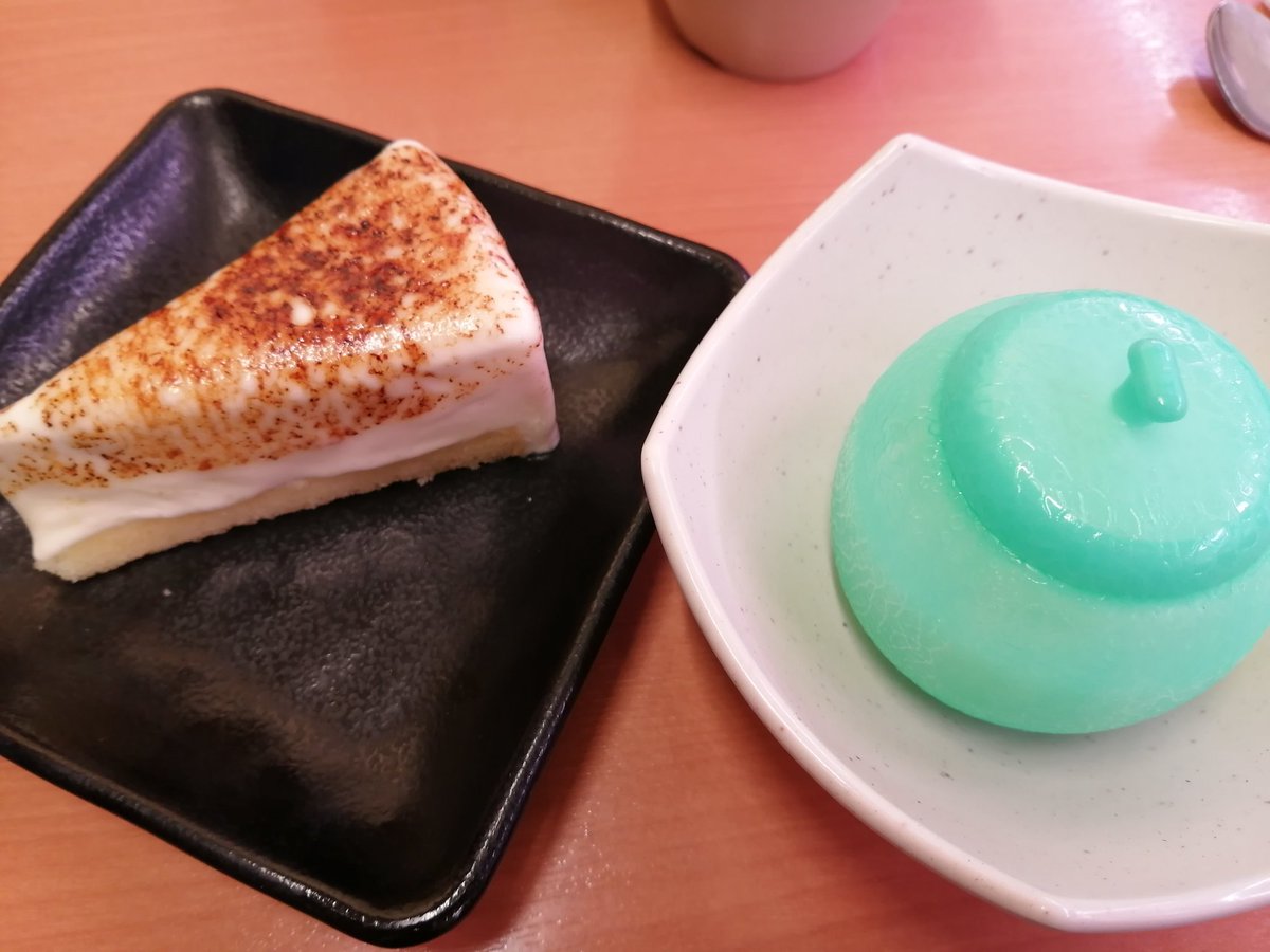 queenofmilka's tweet photo. #スシローぜ https://t.co/7liMgmLDFw
