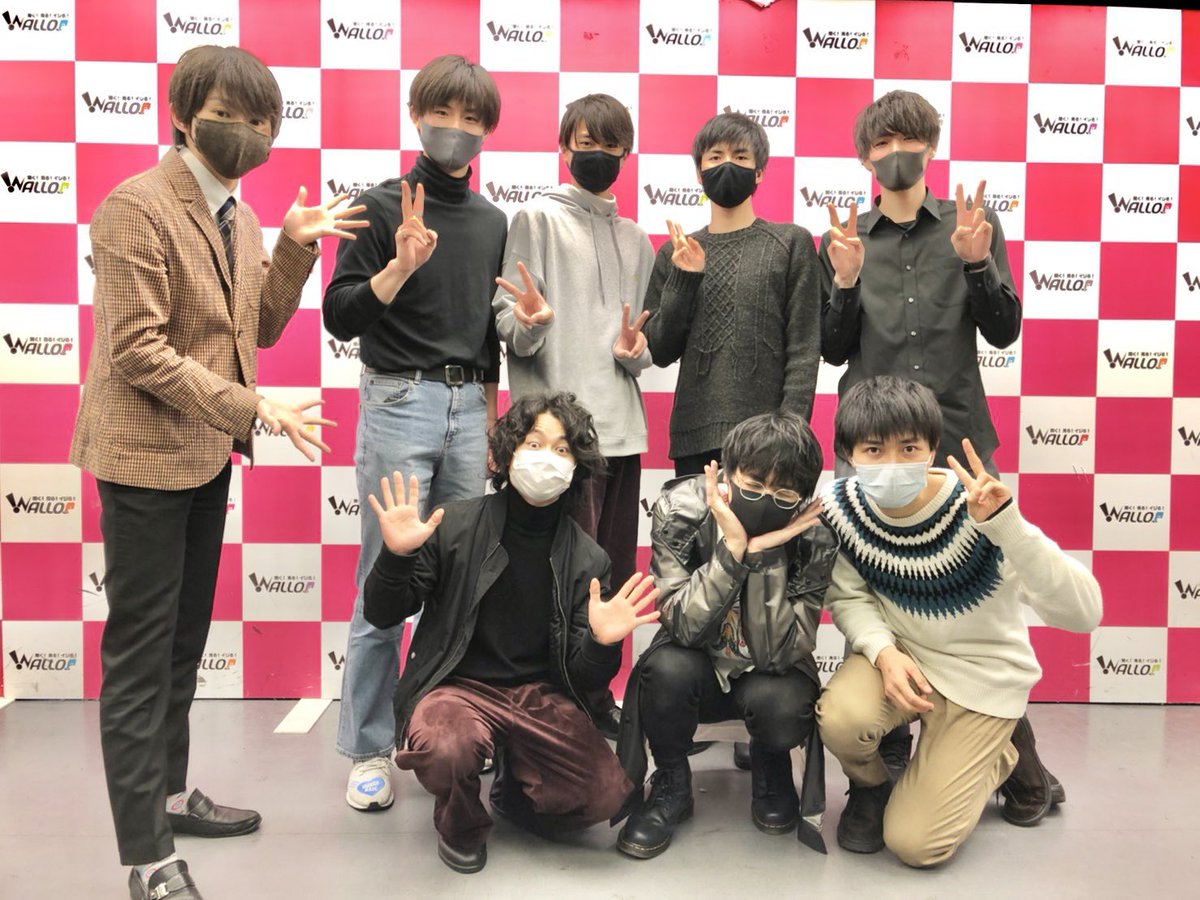 satotomohiro420's tweet photo. 『佐藤無線』

ご視聴ありがとうございました！

新年1発目も皆様のコメントにたくさん助けられました！

放送内で読めなかったコメントも本当にありがたいです！

これからも続いていく佐藤無線、どしどしコメント送っちゃってください！

#佐藤無線 #劇男侠 #ワロップ

　　佐藤智広でした☻ https://t.co/0oLhnCbZiM
