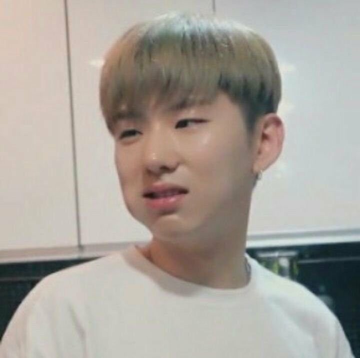estrawbelli's tweet photo. @OfficialMonstaX oh https://t.co/2vDhtBzmFD