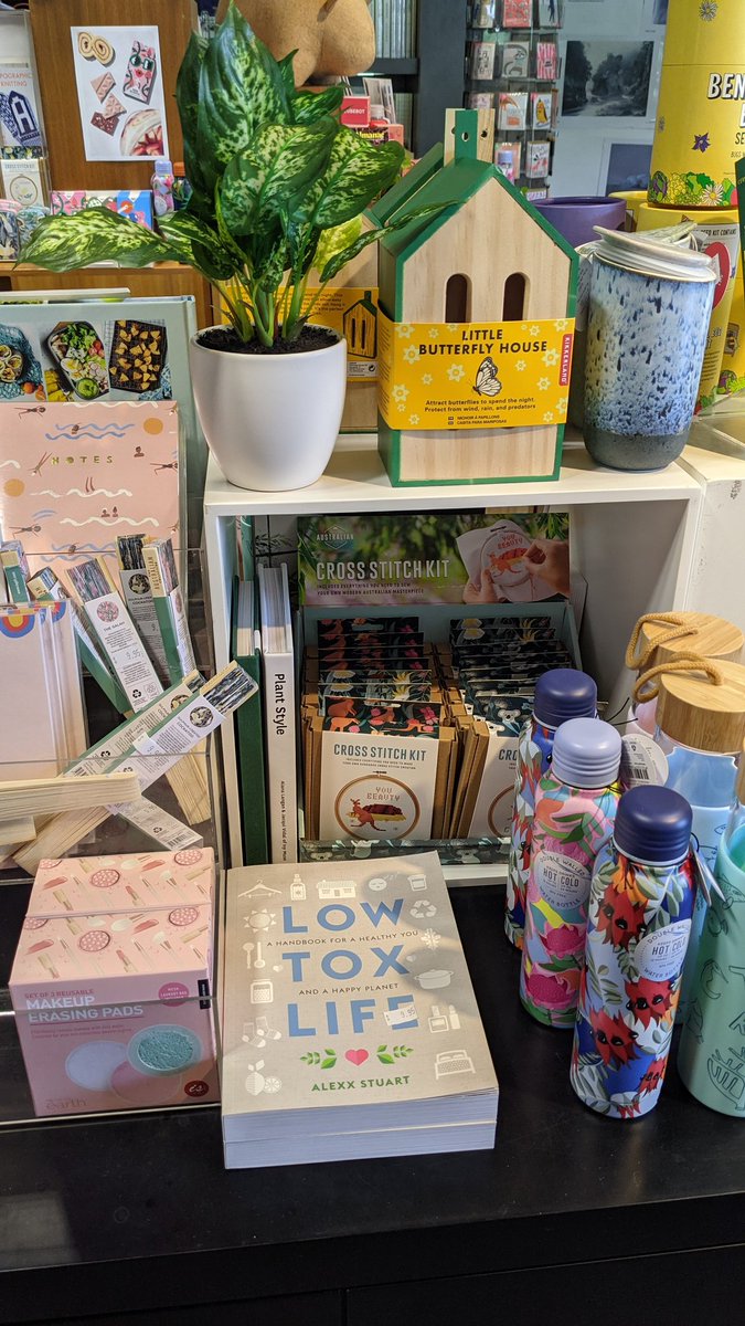 HeatherSmithAU's tweet photo. π²Spotted @Alexx_Stuart book #LowToxLife at @QAGOMA today π² https://t.co/0FmYGEtp1I