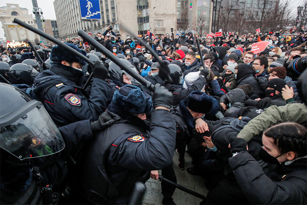 Russian police detain 3,000 people protesting Alexei Navalny's detainment