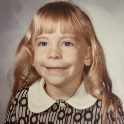 CoraJScott's tweet photo. Thinking about getting bangs again. π€£ #NewProfilePic #FirstGrade #DelawareElementary https://t.co/FVMdxk3xzi