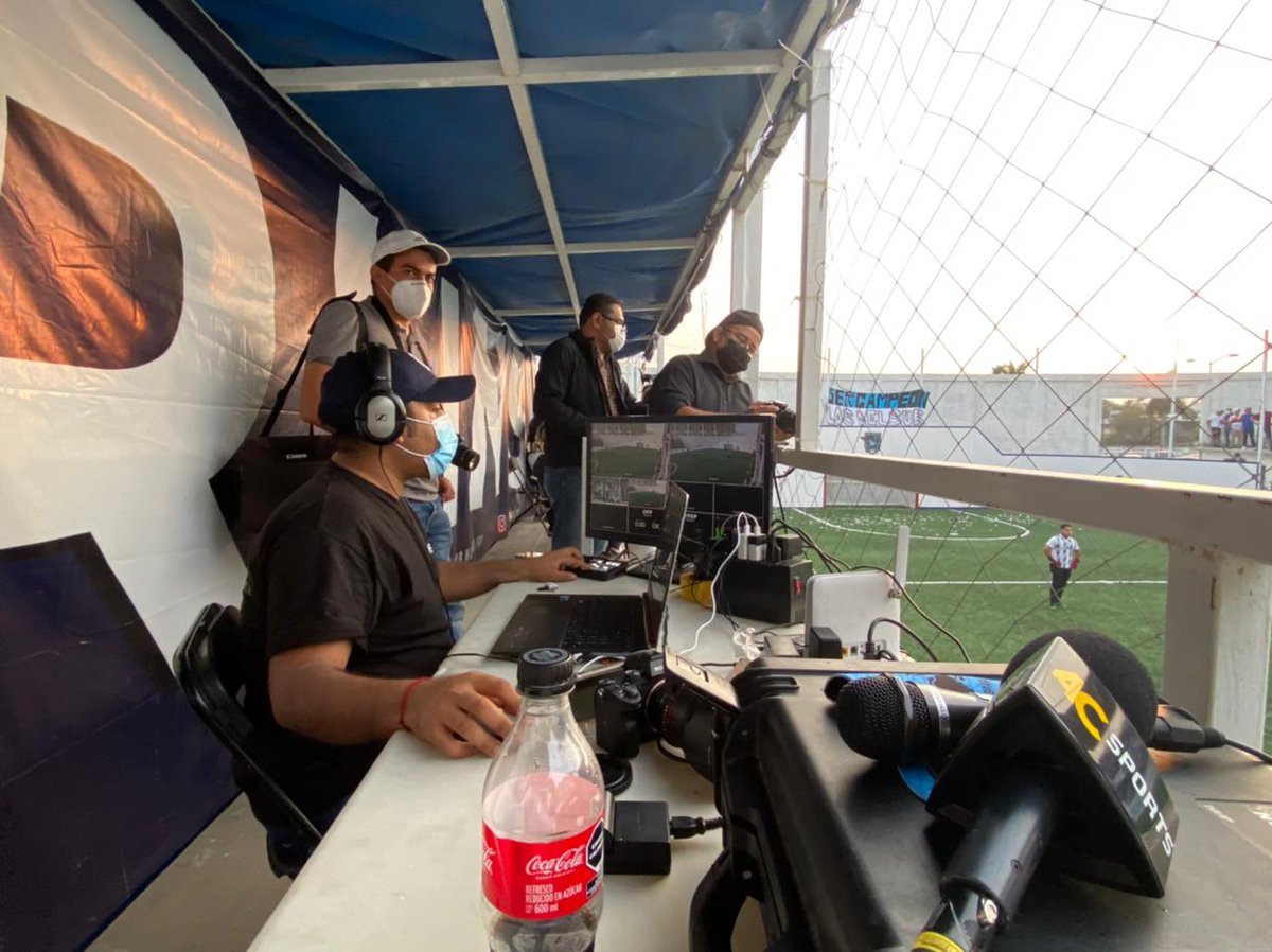 Hoy dimos un paso importante como grupo, haciendo transmisión simultanea de dos de nuestros socios comerciales. Gran trabajo de todo el Team 4C.