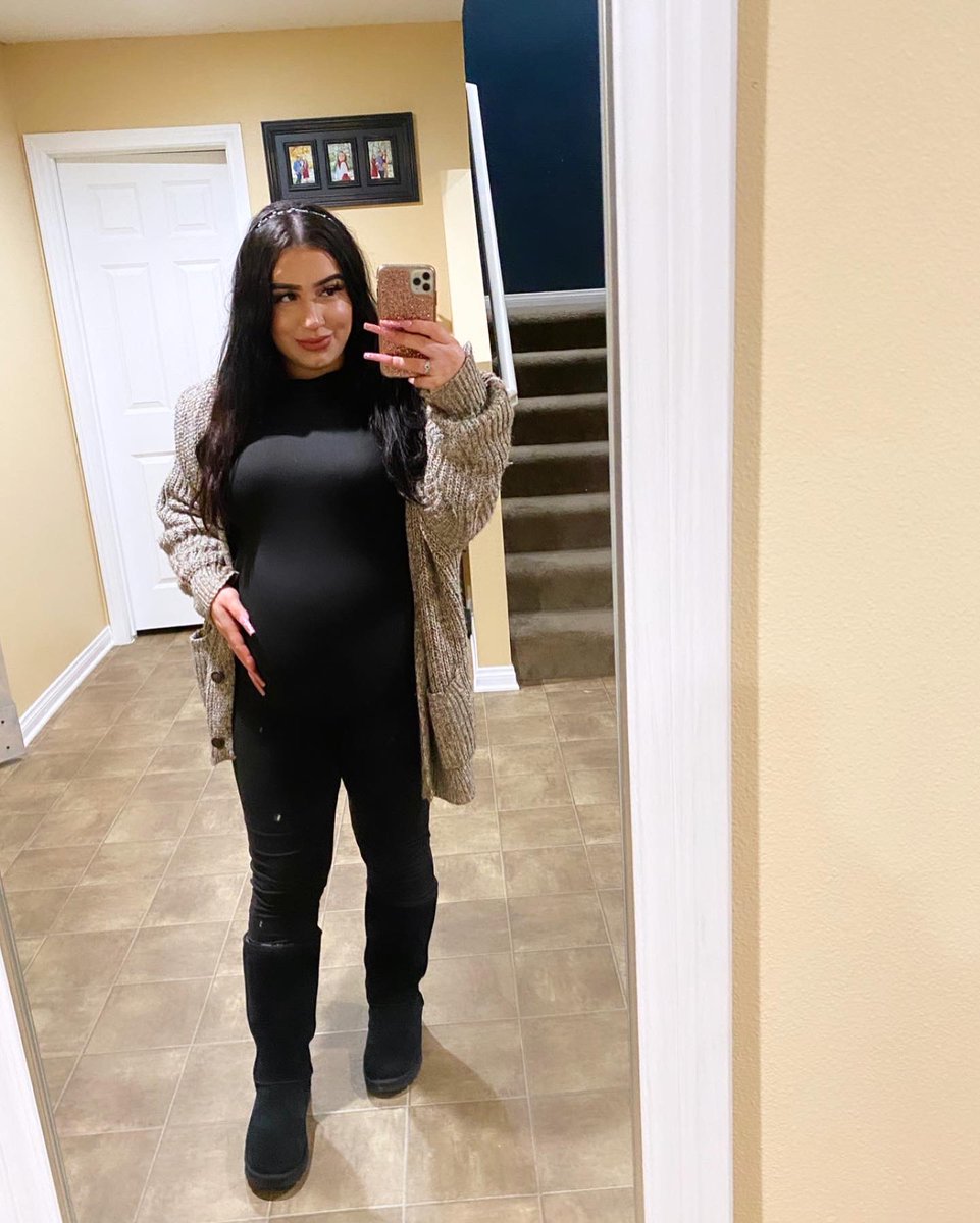 26Stephaniee's tweet image. 8 months 💙👶🏻✨ #7weeksleft