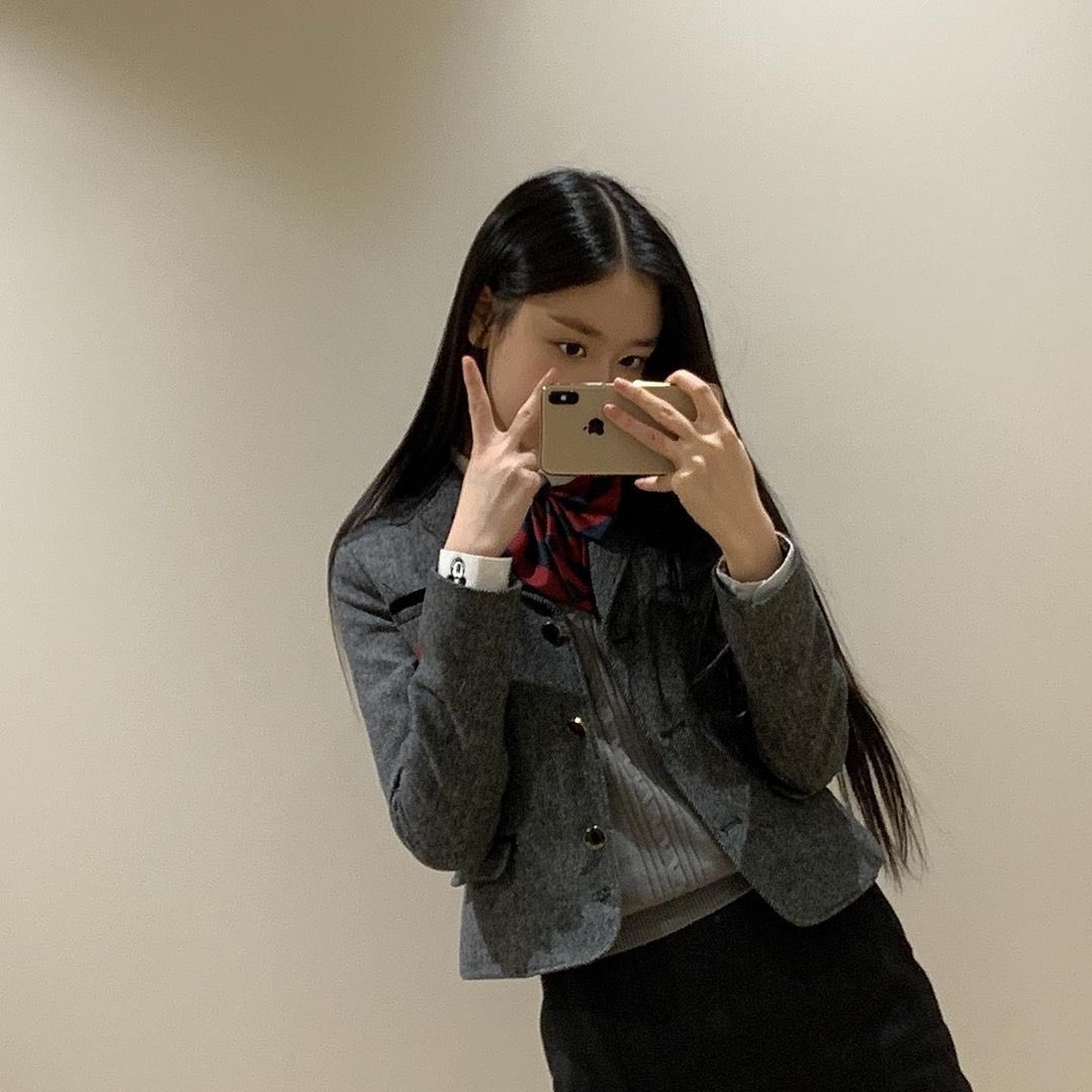 KimDoahBrasil's tweet photo. [#DOAHTAGRAM]100121| Atualização da #DoAh no instagram. [@/lcirndxah]
 
"Obrigada pelo seu gentil presente 💗 #Looksescolares #UniformeescolardaDisney"

#김도아 #도아 #KIMDOAH #FANATICS #파나틱스 #ファナティックス @FENT_FANATICS https://t.co/URxzLt3Eyd