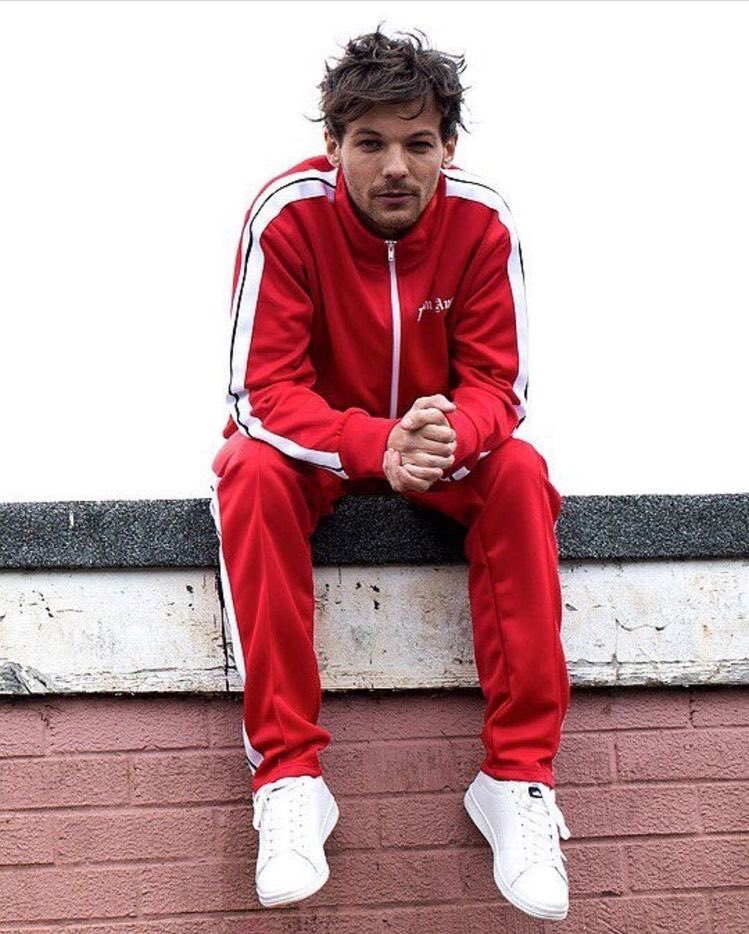 louis tomlinson as a fridge ; a thread