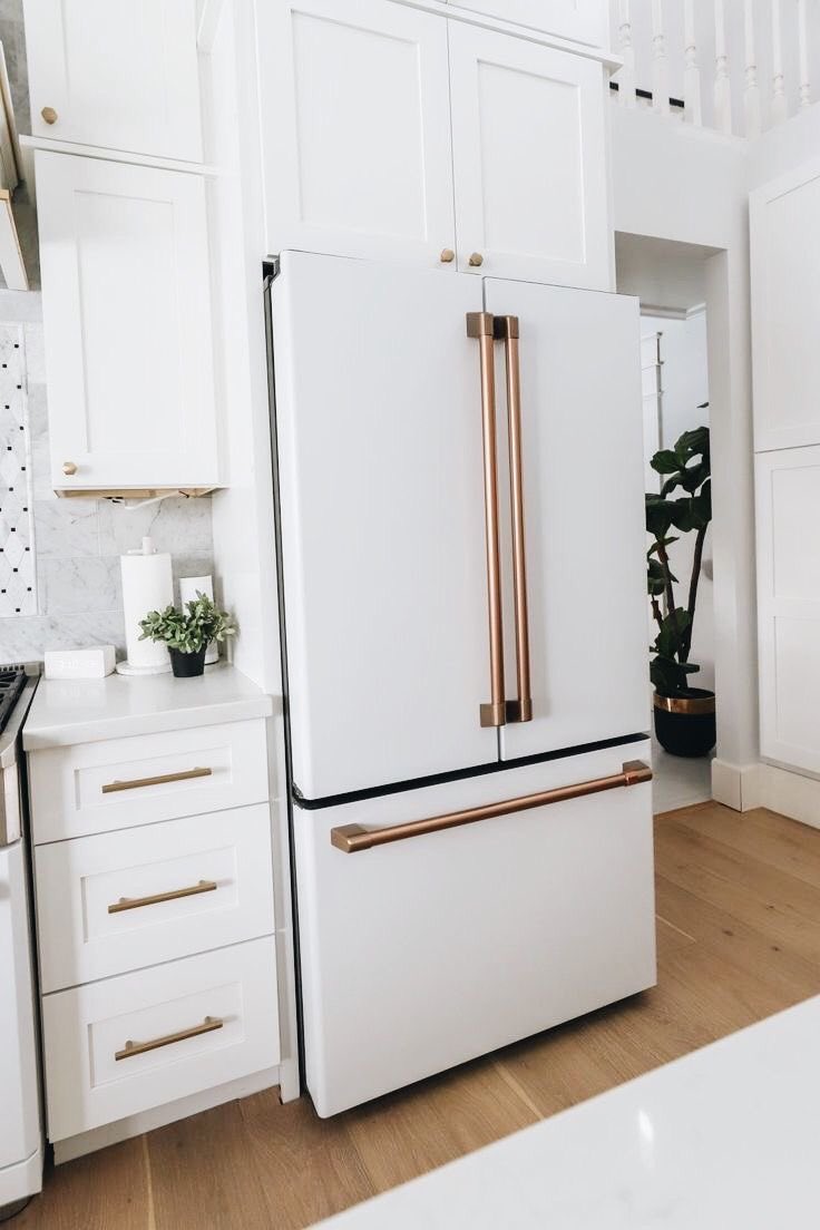 louis tomlinson as a fridge ; a thread