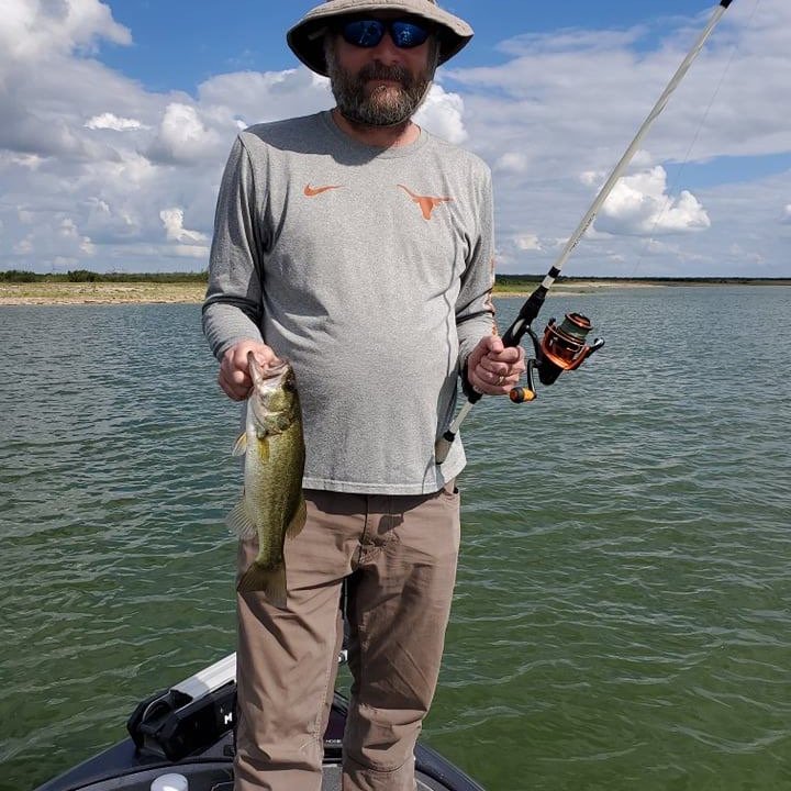 Went fishing last year with my son at Falcon Lake in South Texas and saw so much of the land that will hopefully be saved from  #BorderWall destruction thanks to the decision of  @JoeBiden to pause construction and reconsider building any more walls. A thread. 1/X