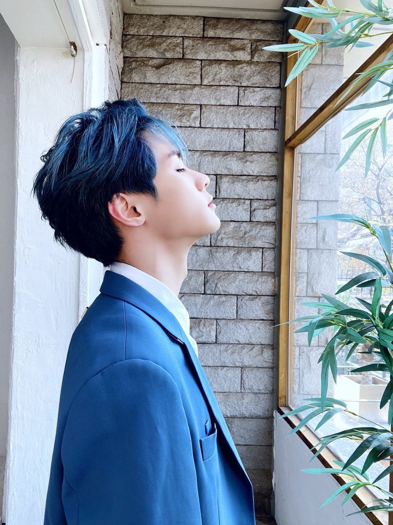 Kun with blue hair a very important thread 