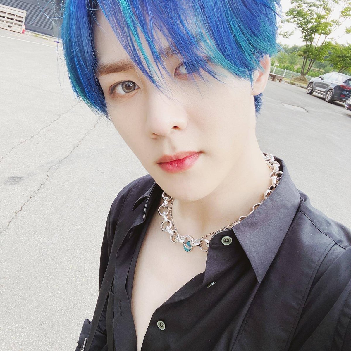 Kun with blue hair a very important thread 