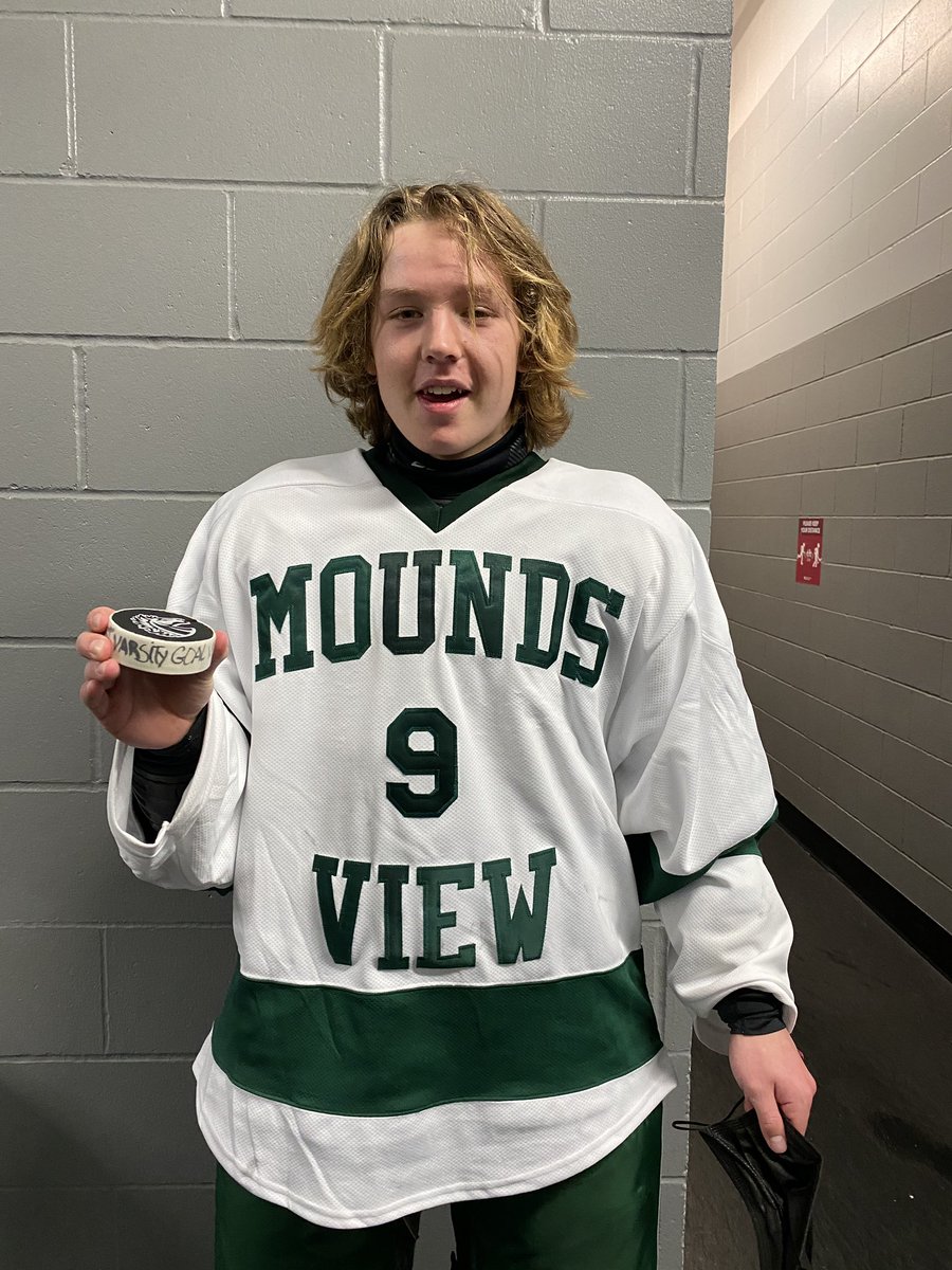 Mounds View Boys Hockey tweet media
