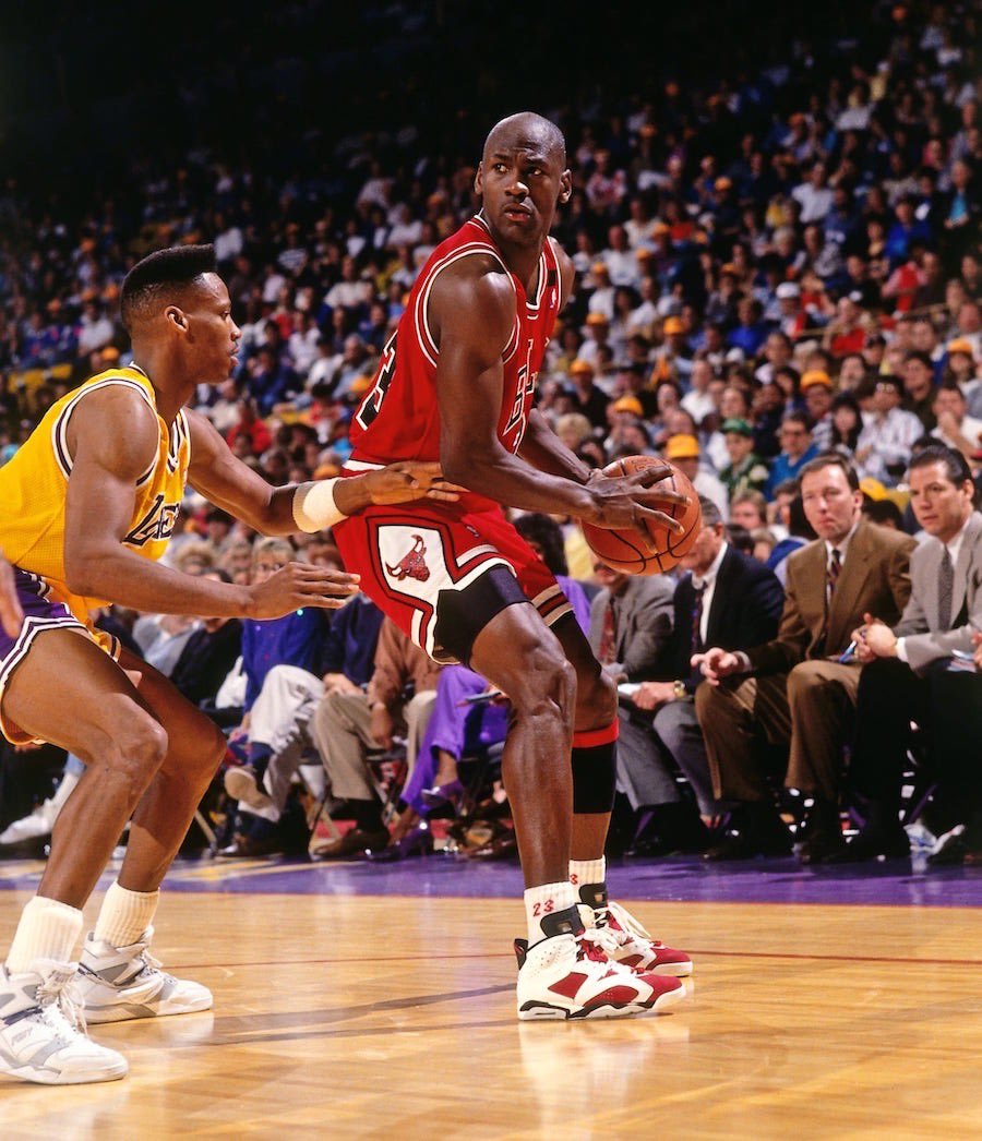 𝐔𝐏 𝐓𝐎 𝐃𝐀𝐓𝐄 Nike マイケル ジョーダンがnba初制覇時に着用した名作ogカラー Air Jordan 6 Retro Og Carmine が国内21年2月13日 土 に復刻発売予定 カーマイン Aj6 ナイキ エアジョーダン6 スニーカー Ct8529 106 詳しくは記事を