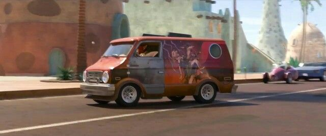 2 pic. Hear me out, This van, with Yiff art on the side, Like in zootopia https://t.co/lThbNa2ORT