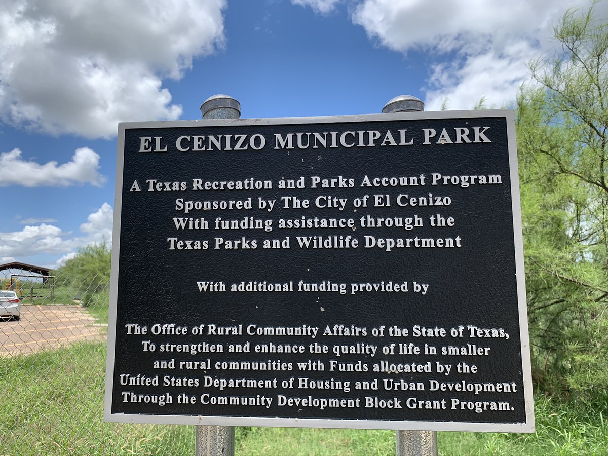 Started in Laredo and drove south on US Hwy 83. Most of that route would be walled under Trump's plan. The wall would destroy this little park in El Cenizo, the only park/playground the community has. The Rio Grande is just to the right of the photo. 2/X