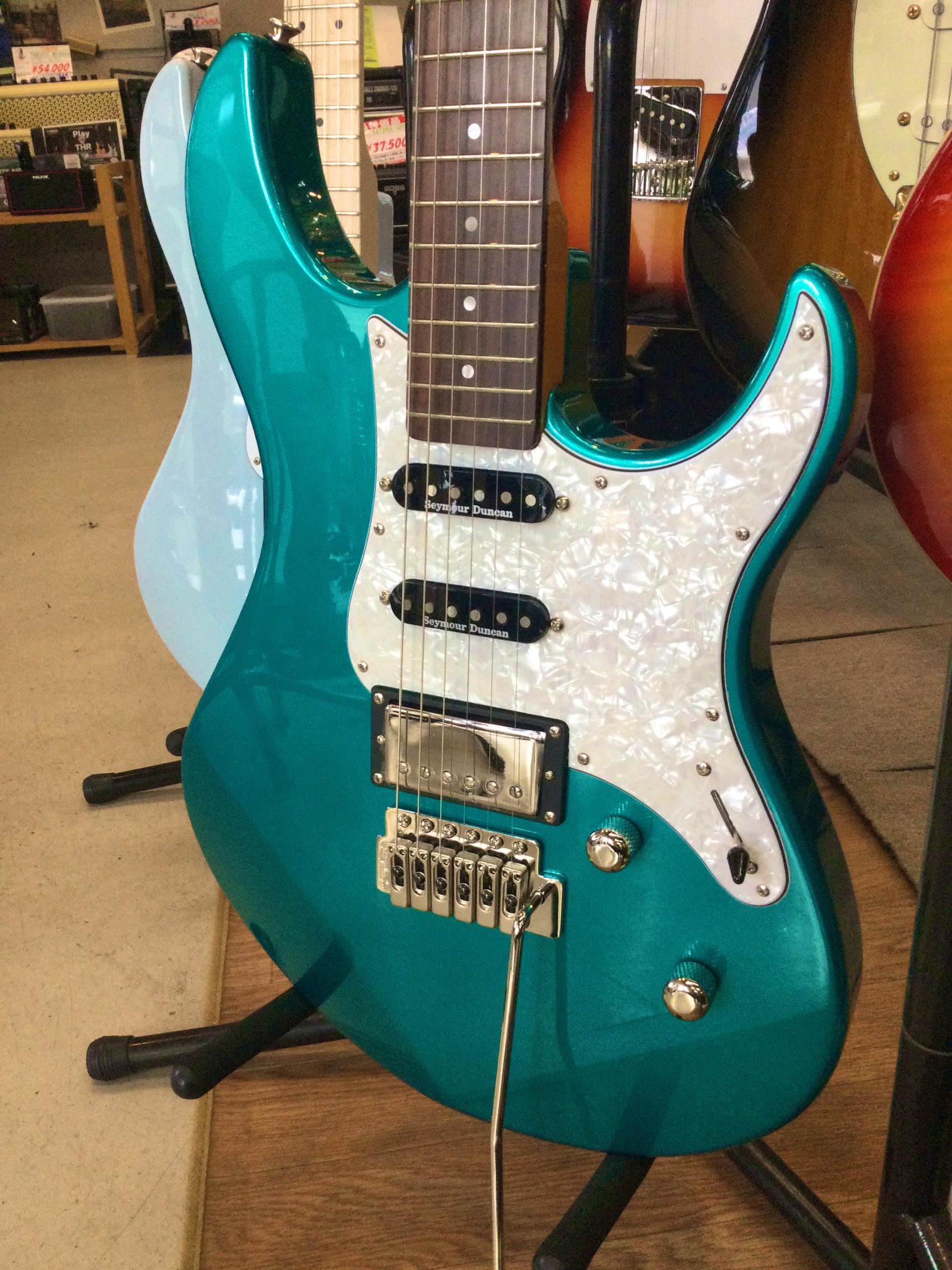 yamaha pacifica112 メタリックグリーン　ラージピックガード yamaha pacifica112 メタリックグリーンラージピックガード