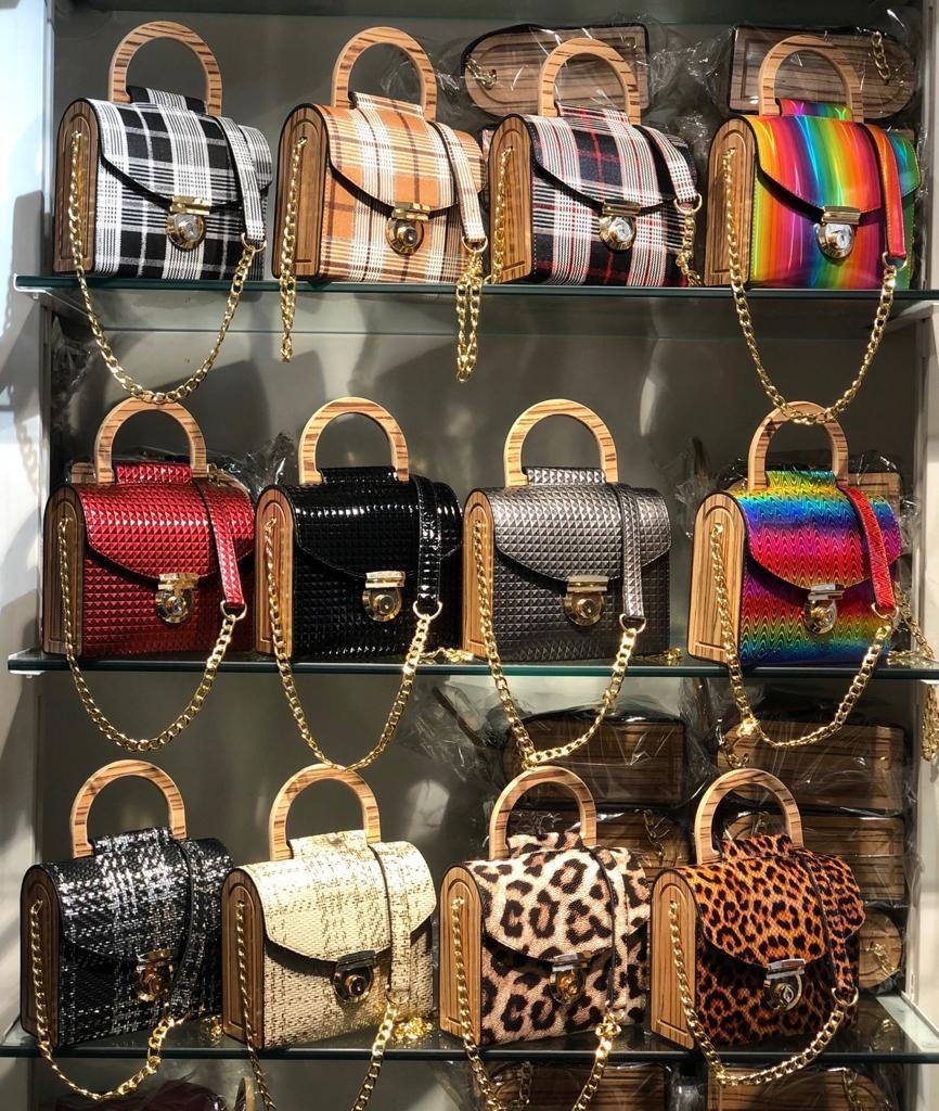 jaffastore_'s tweet photo. جيتكم تااااني 🔥🔥🔥

- الشنط ح تكون في محل قفة فرح يوم الثلاثاء ان شاء الله من الساعة 12 صباحاً
- سعر كل الشنط 3700
للاستفسار 
0154872504
0157872505
0154872506
-📍الموقع محل قفة فرح شارع عبدالله الطيب 

Fb : https://t.co/wnWoGcstI9

Instagram : https://t.co/cJcxjtW6g6 https://t.co/thvbdQh0bC