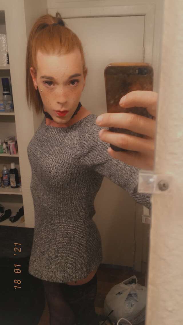 CarmenMelatonin's tweet photo. Afternoon Loves #CarmenMelatonin #minidress #sleekponytails #babessupportingbabes #babesintoyland #babeswithtattoos #stockingfetish #minidresses #minidress #minidresssexy #selfiequeen #queens #transbian #transméxico #transexualespaña #transroma #transitaliana https://t.co/hMxm2HxDPE
