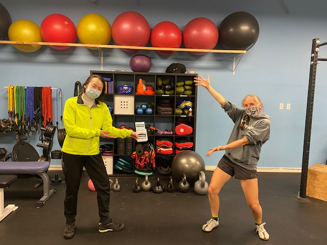 SunsetFraser's tweet photo. Congratulations to one of our winners! Margaret won a 6 class pass to @eastsidefitness by entering our December social media contest.
#sunsetonfraser #astreetasdiverseasitspeople #conteswinner #Vancouvercontest #yvrfitness #VancouverFitness #EastVan #SouthVan https://t.co/tSEQ9727g1