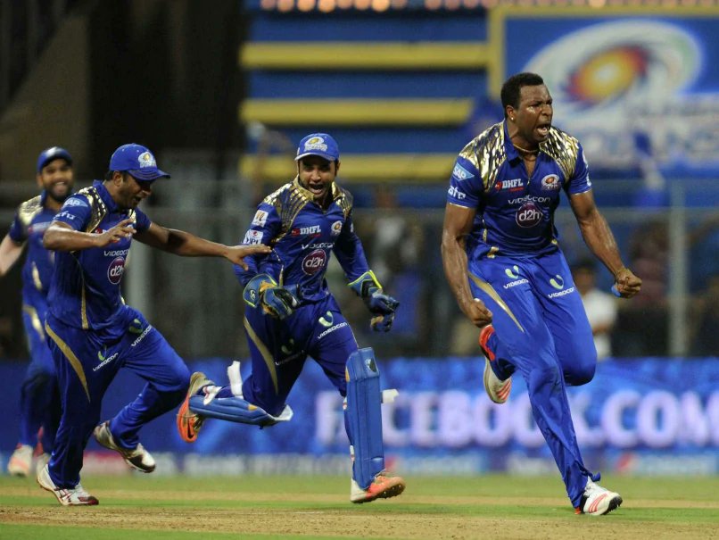 In the end of IPL 2015 every game was a knockout for MIIn a game vs KKR, MI had to defend 11 runs and main bowlers have finished 4 overs Rohit threw the ball to Pollard which was his 1st and last over&he successfully defended against a Piyush Chawla who can hit boundaries(7/n)