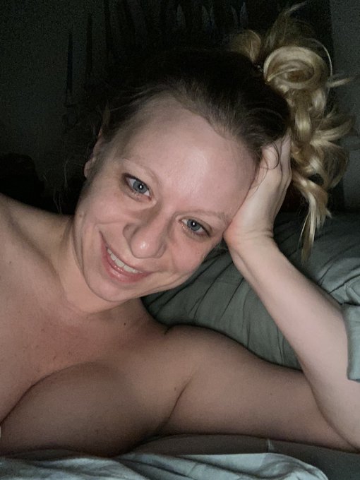 #GoodNight 😘 https://t.co/qEzBSgY8Tw<a href="/tag/goodnight"class="tags">#GoodNight</a>