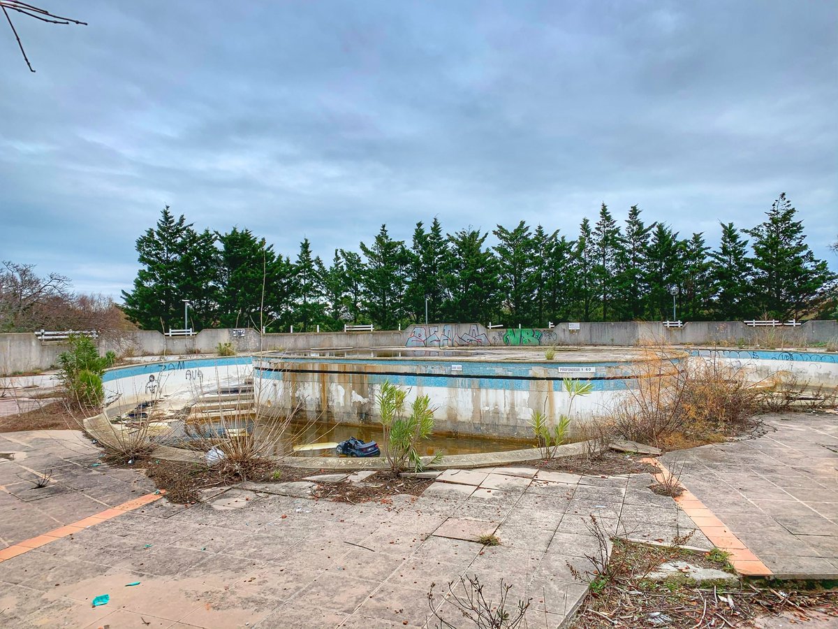 siropderue's tweet photo. @verorunner Il y a 20 jours. Pimpée depuis.
Retrouvailles également avec une #poolpassion vide. https://t.co/9qOcYpTsAN