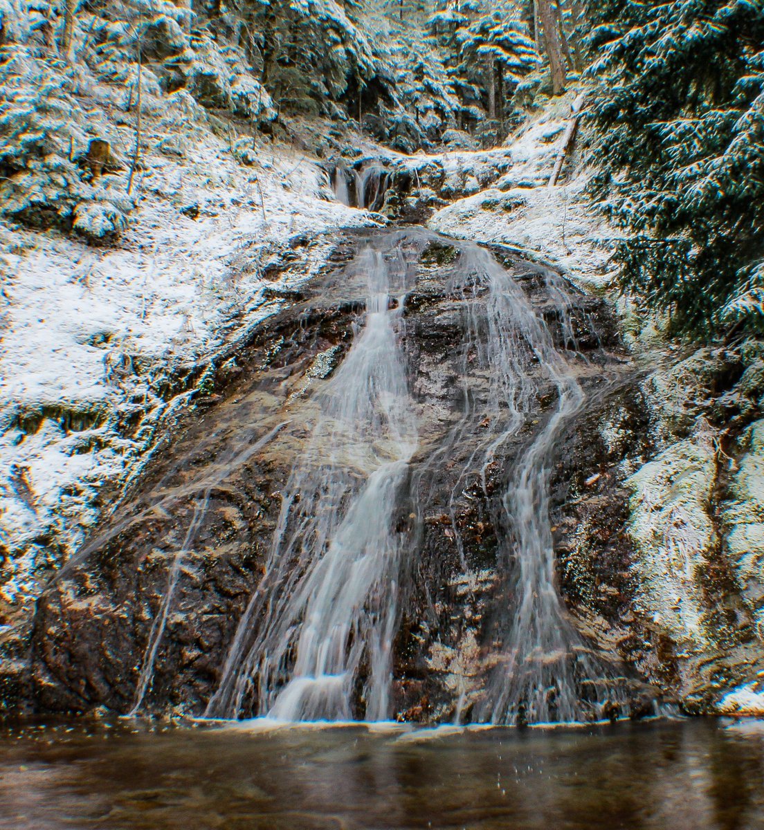 ismail17ida's tweet photo. #Kalkım #Çanakkale #CanonTürkiye #Kazdağları #LiveForTheStory #turkey_home #comeseeturkey #goturkey #waterfall
#fotograf #withgalaxy #manzara #wonderfuldestinations #destination
#winter #snow #şelale #canon60d #orman #ogm
#YenidenKeşfet #ReadyAndSafeTurkey #ReTurkey https://t.co/AW2w2ZivNg