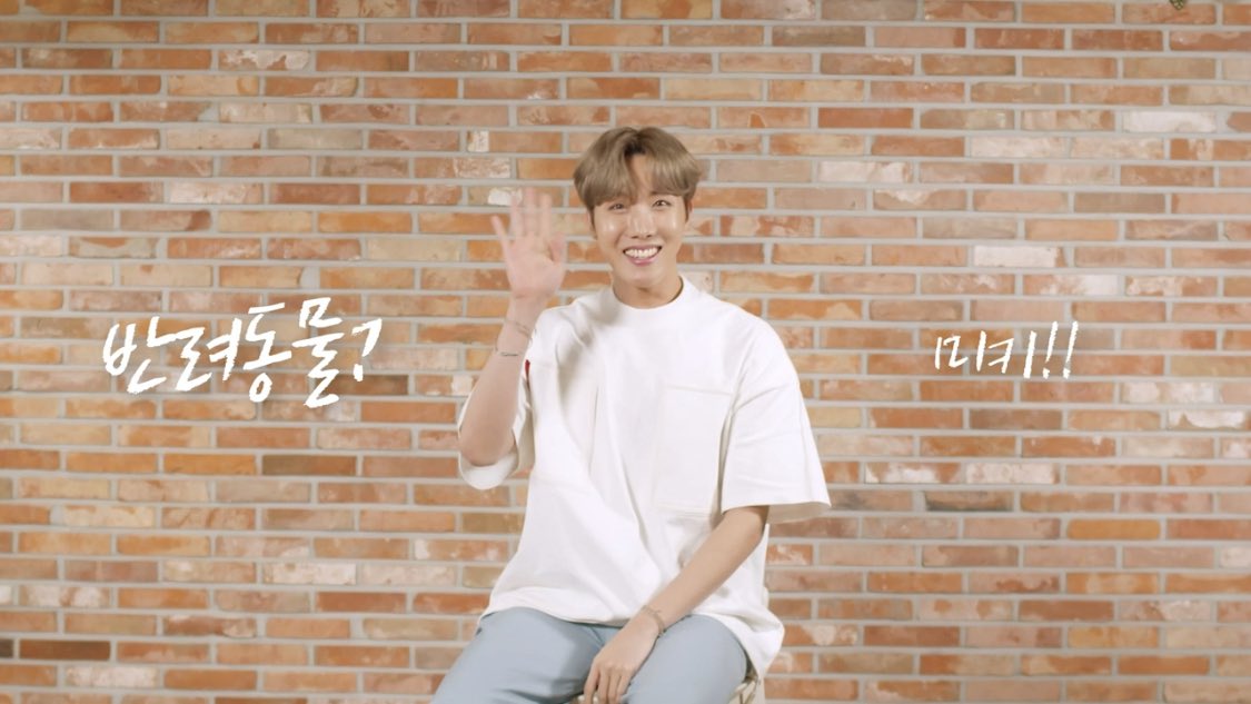 RM91227's tweet photo. 멤버들 각자 반려동물 이름 말할 때 혼자 지민이라고 한 김남준ㅋㅋㅋㅋㅋㅋㅋㅋㅋㅋㅋㅋㅋㅋㅋㅋㅋㅋㅋㅋㅋㅋㅋㅋㅋ (모니둥절) https://t.co/khJBgJLhHh