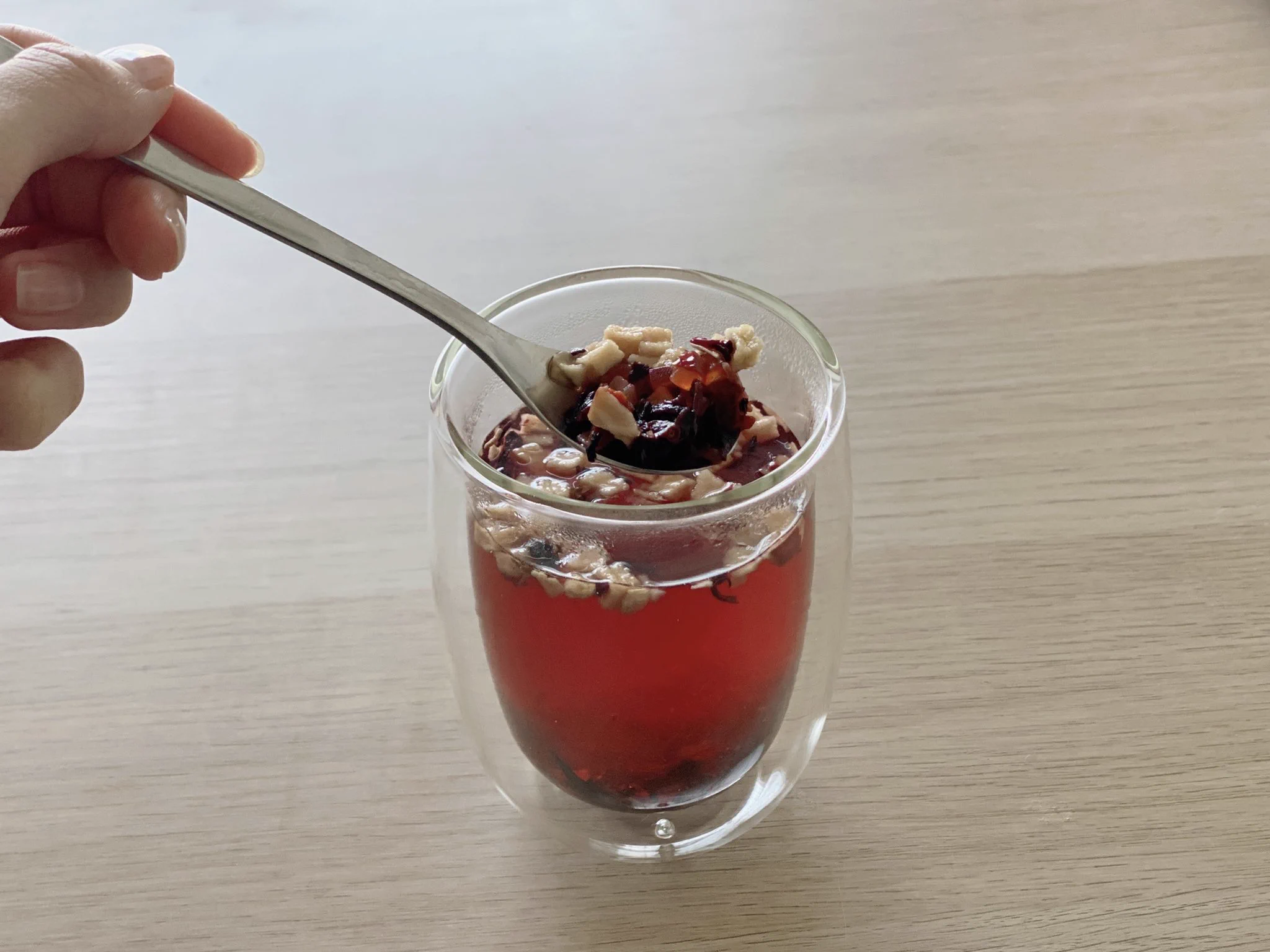 宝石みたい。新感覚食べられるお茶がおいしそう。