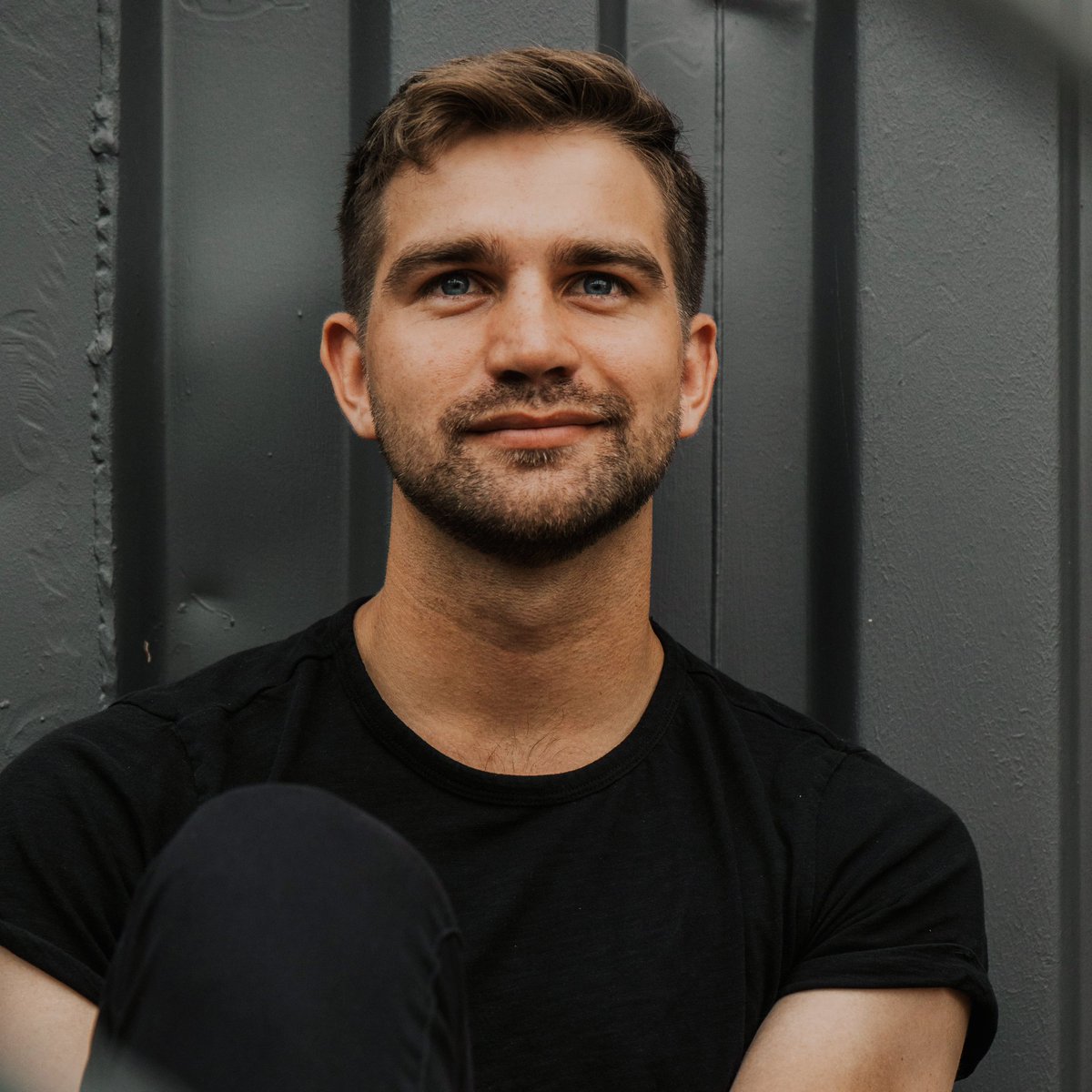 Vandag voel soos n dag vir koffie en produktiwiteit.
☕🌿

📸: <a href="/TyloRibeiro/">Tylo Ribeiro</a>

-----
#PierreNel #Sunday #Lifestyle #Doctor #Singer #Presenter #Singersongwriter #CityLife #Urban #Productivity #studying #medicine #photography #picoftheday #SouthAfrica #southafricanmusic #Collide