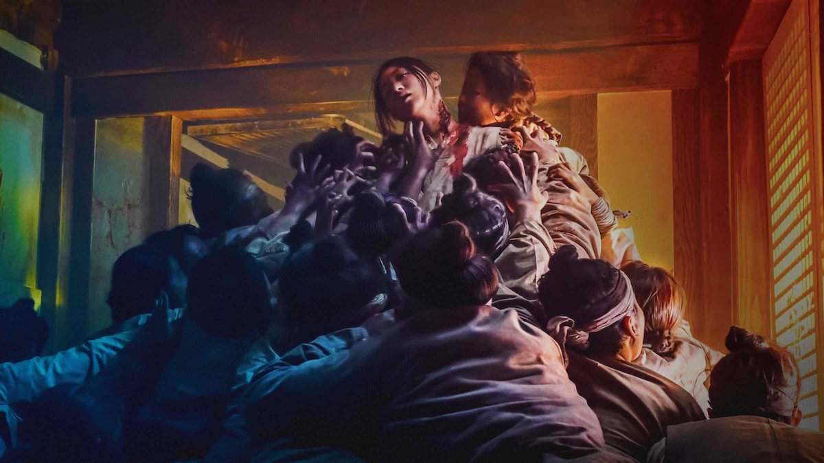"Manusia-Manusia Ketika Wabak Dalam Drama Zombie Korea, Kingdom."Baca thread ini, lepas tu cuba kaitkan dengan watak-watak yang wujud dalam Malaysia. Manalah tahu ada kebetulan yang kita boleh ambil pengajaran?Oleh: Nabil Nadri