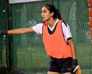 #AfshanAshiq is the captain of #Kashmir’s Women’s #football team. She represented FC Kolhapur City in the 2019 Indian Women's League football competition. Afshan has participated in Indian Prime Minister #NarendraModi's initiative Fit India along with Virat Kohli. https://t.co/KS9OfZmhLi