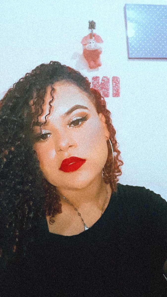 IngridMeirell14's tweet photo. — Sem legenda ♥️✨💅 https://t.co/ICUqTSoEmQ