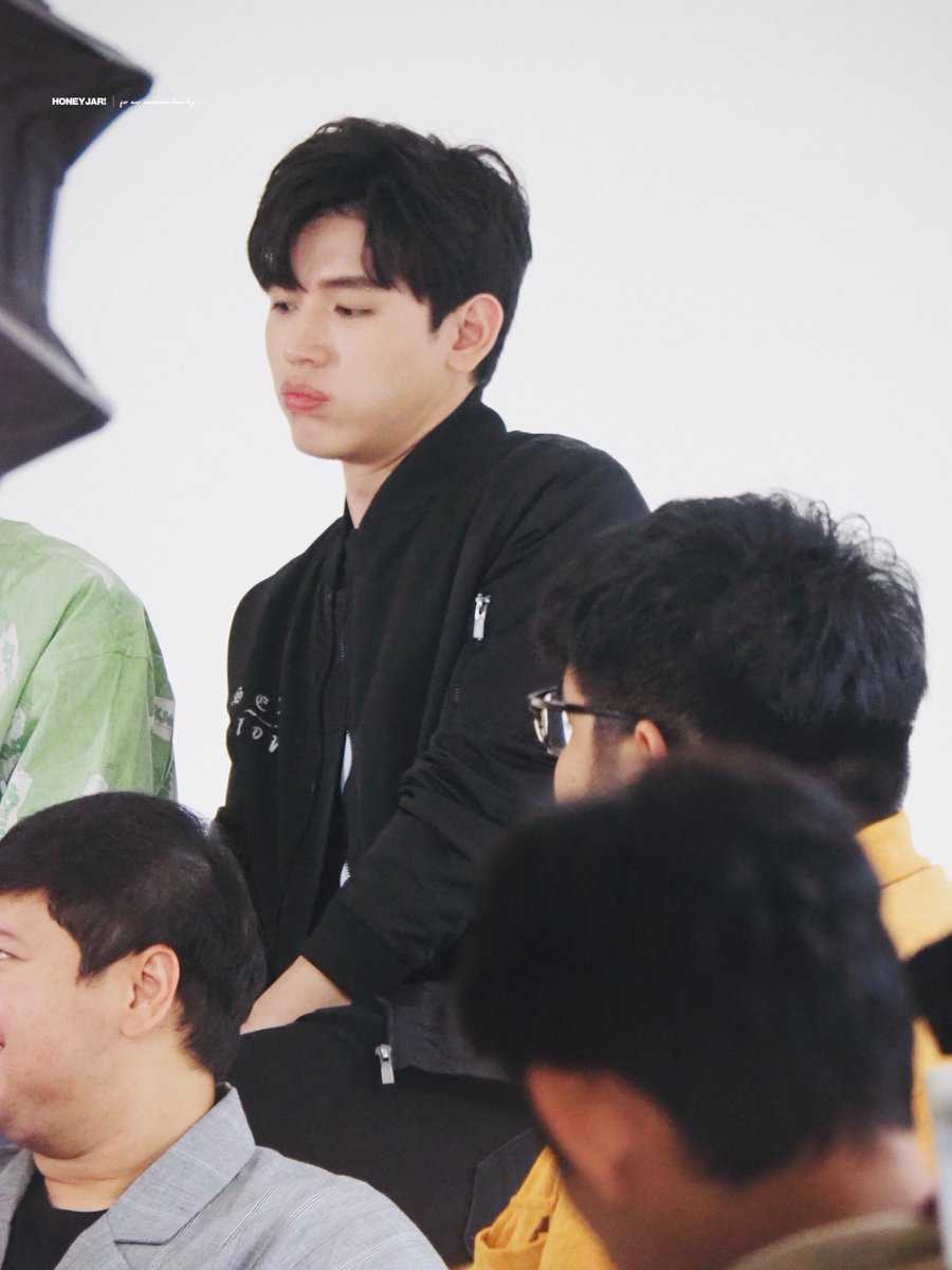 Newwiee pouting and sulking like a baby.. a thread #Newwiee