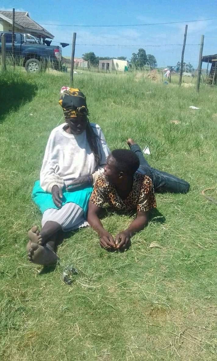mageba_m's tweet photo. Tomorow she's Turning 93 Years. She was born on January. I won't have money to buy her Cake since you all know how january is. I can appreciate any possible help to make it special . But now please help me wish her happy 93rd Birthday... God is Great❤❤❤ https://t.co/TIFSZU5iD6