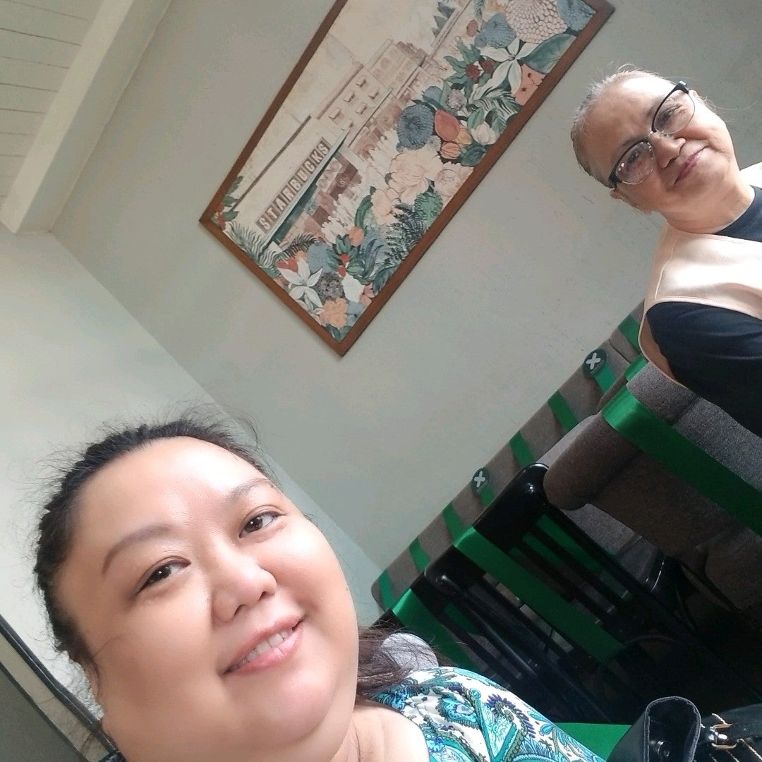 lizeil's tweet photo. Chubby cheeks #sundate #momdate (@ Starbucks in Antipolo City) https://t.co/eMZKY1rD4t https://t.co/yqWS8rcko6