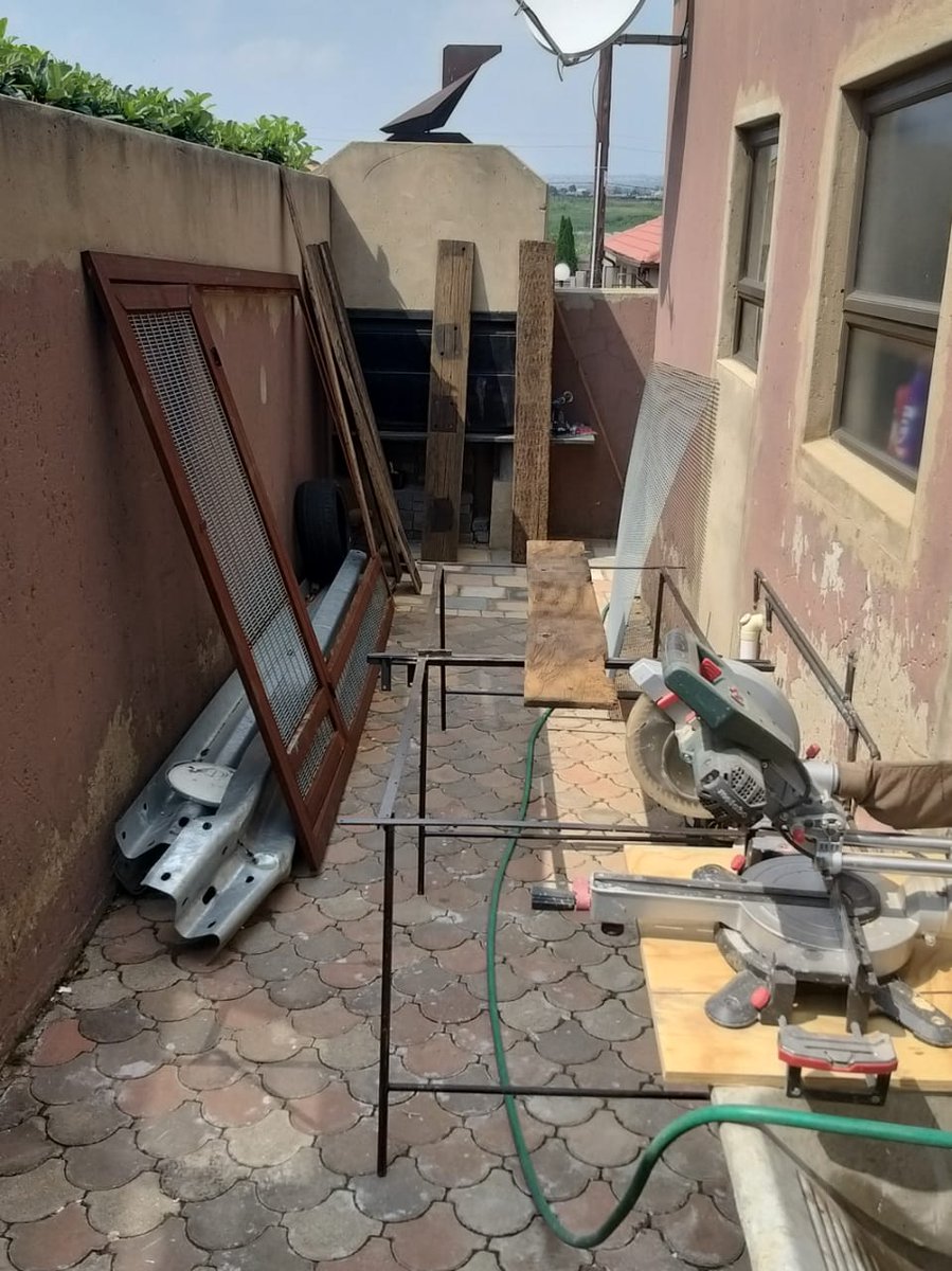 Cooldumie's tweet photo. We do stainless  steel  bulastrades , steel gates  all types ,house and restaurant furniture ,and steel bulastrades etc . #DJSBU https://t.co/n2XRaKuMyL
