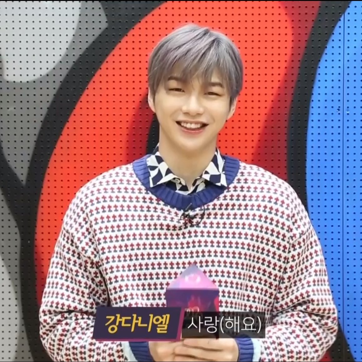 With Kang Daniel Thailand tweet media