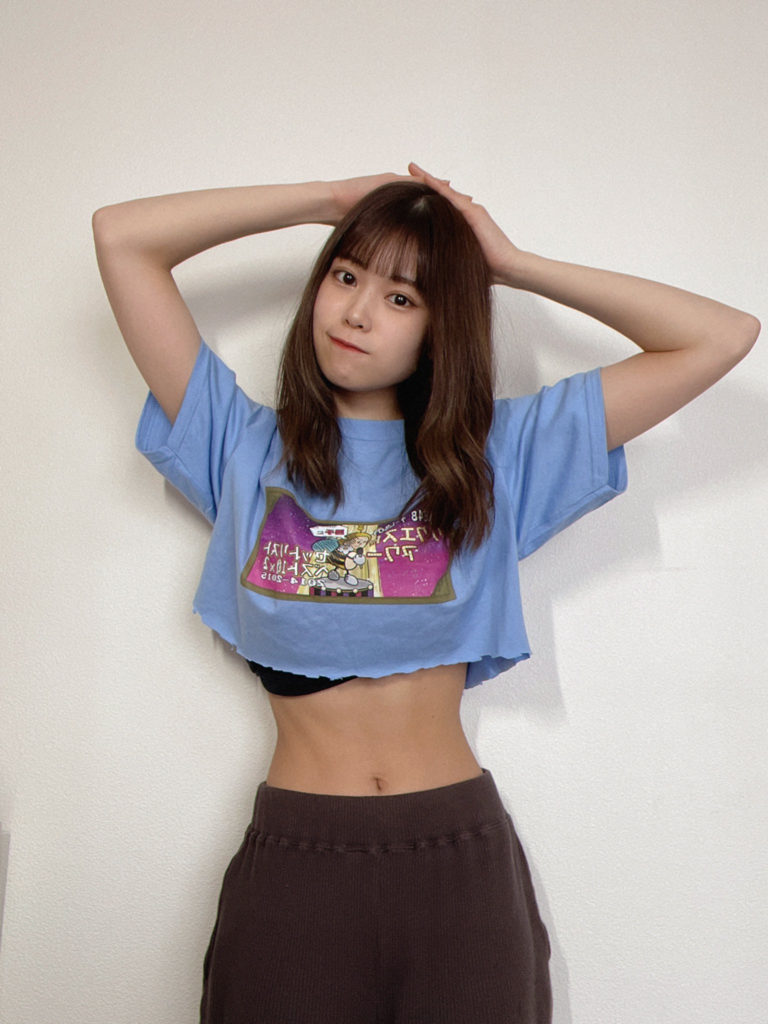 Tommyたん みぃちゃんユニ 峯岸みなみ推し Nanaseworld 7 腹筋割れてる気がするね クビれが凄いな なはせってスタイルいいし腹筋割れてるって最強ボディーだな Twitter