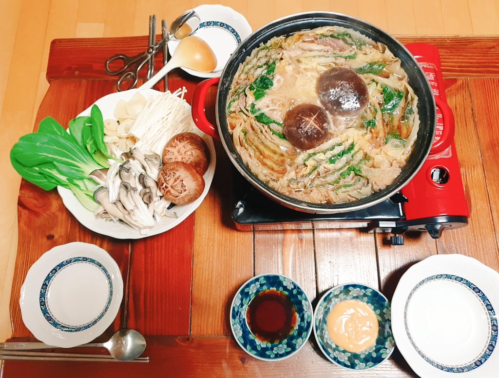 하루죙일 요리..요리만한듯....
손목과 허리가아프닷.....