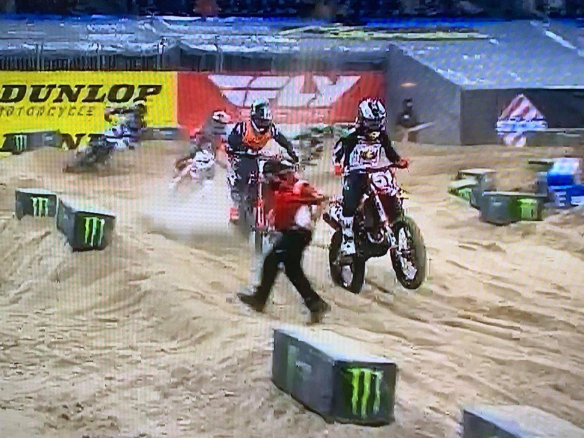 Frogger? Or fuck up?