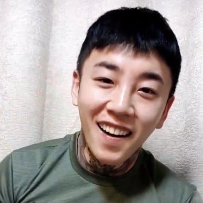 a small thread of taeil getting angry at his piano ;