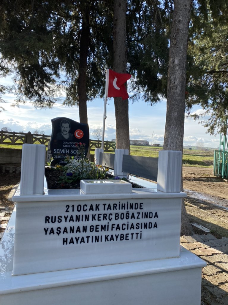 nilufrtasar's tweet photo. Keske diyecek çok şey şükredecek bir şey var geldin ya 🤲🏽 https://t.co/Tx5oIuRHZR